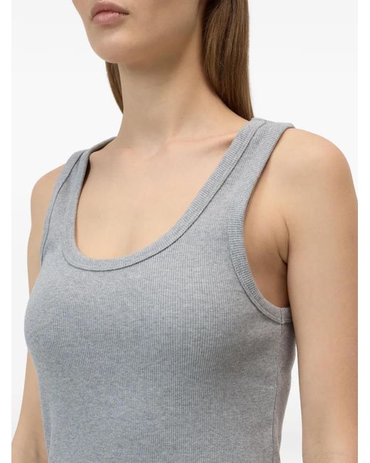Top De Canalé Closed de color Gray