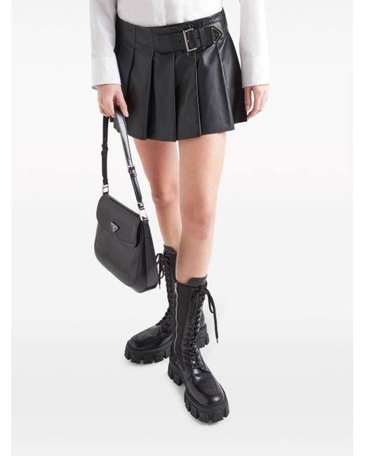 Minifalda con pliegues Prada de color Black
