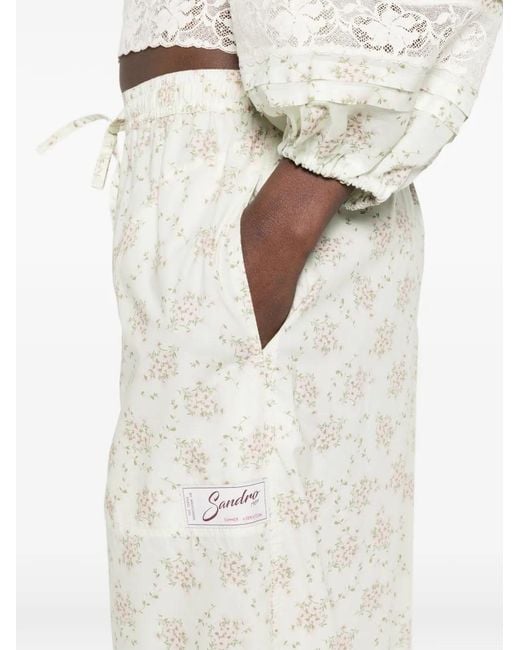 Sandro Broek Met Bloemenprint En Gestrikt Detail in het White