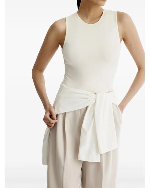 12 STOREEZ White Tanktop Mit V-Ausschnitt