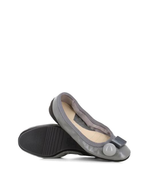 Dove Nuotano Gli Squali Gray Embellished Patent-Leather Ballet Flats