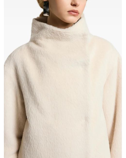 Cappotto Con Collo Alto E Chiusura Asimmetrica di Peserico in White