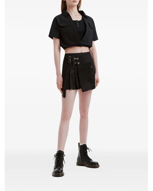 Izzue Black Patch-Pocket Cropped Shirt