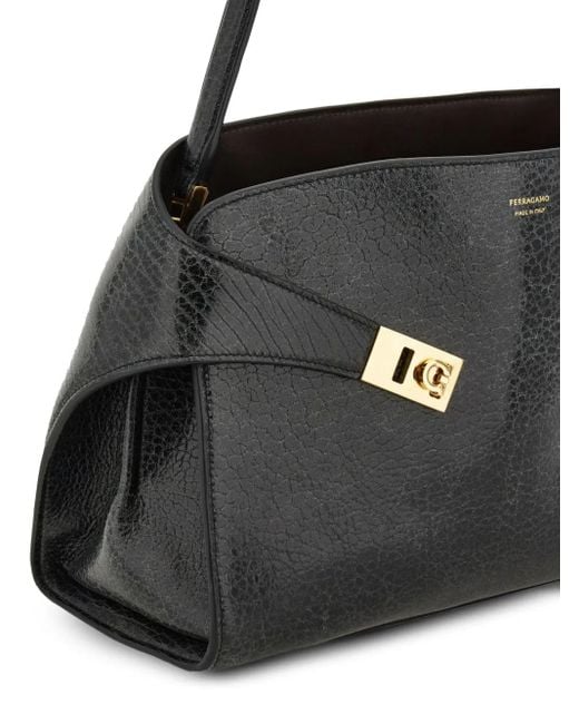 Ferragamo Hug レザーショルダーバッグ M Black