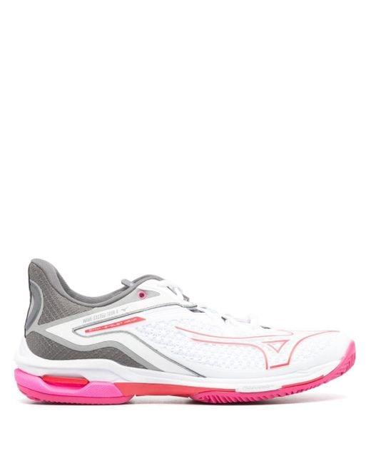 Sneakers Wave Exceed Tour 6 CC di Mizuno in Pink