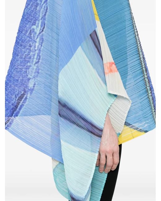 Pleats Please Issey Miyake Blue Poncho City Collage Madame-T À Design Plissé