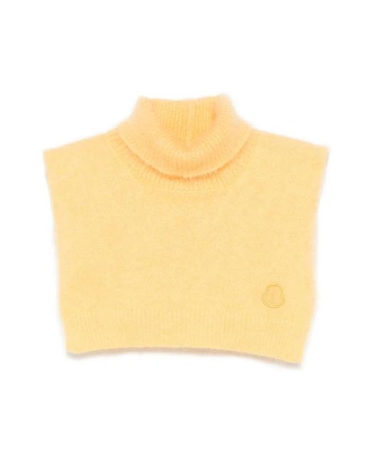 Gilet A Collo Alto di Moncler in Yellow