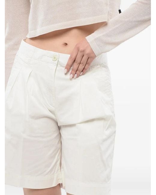 Woolrich White Pleated Shorts