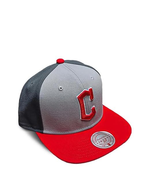 Mitchell & Ness Red Guardians Hat for men