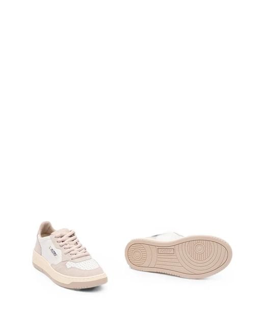 Autry White Medalist Low Sneakers
