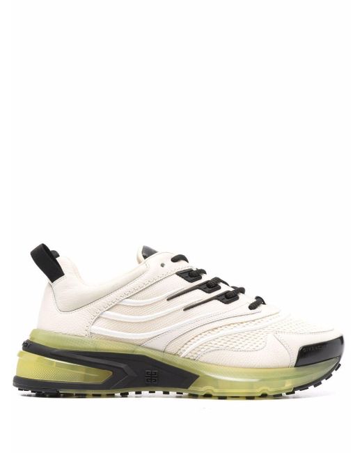 Givenchy Paris lederen heren sneakers wit vind je in Sneakerstad