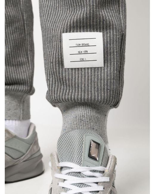 Pantalones de chándal con efecto envejecido Thom Browne de hombre de color Gray