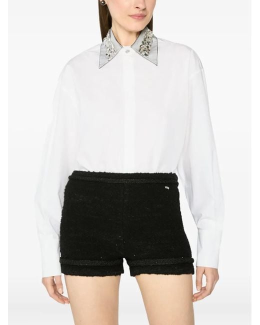 Camisa con detalles de cristal en el cuello Genny de color White