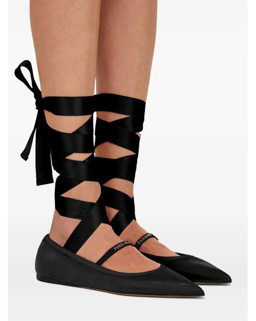 Ferragamo レザー フラットシューズ Black