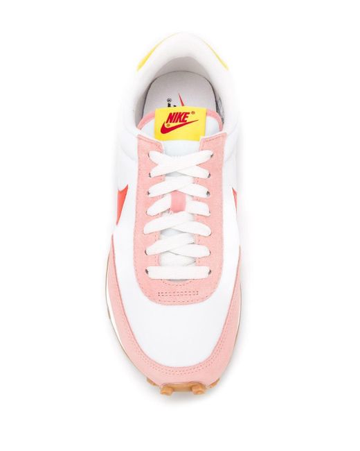 Nike Lace Daybreak Low-top Trainers in Pink - Save 7% - Lyst