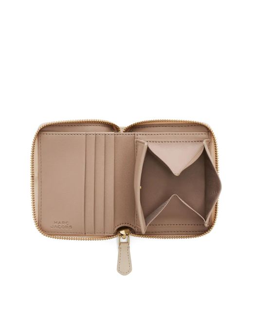 Marc Jacobs The Slim Compact Leren Portemonnee Met Rits in het Natural