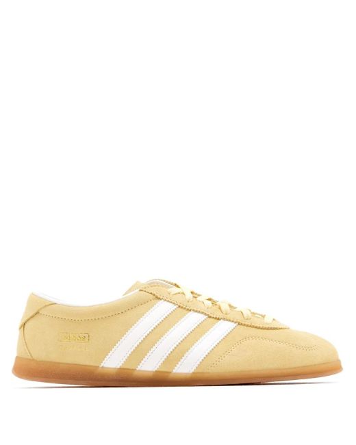 Baskets Gazelle En Daim À 3 Bandes Signature Adidas en coloris Natural