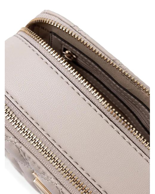 Guess Gray Gesteppte Tasche mit Ketteriemen
