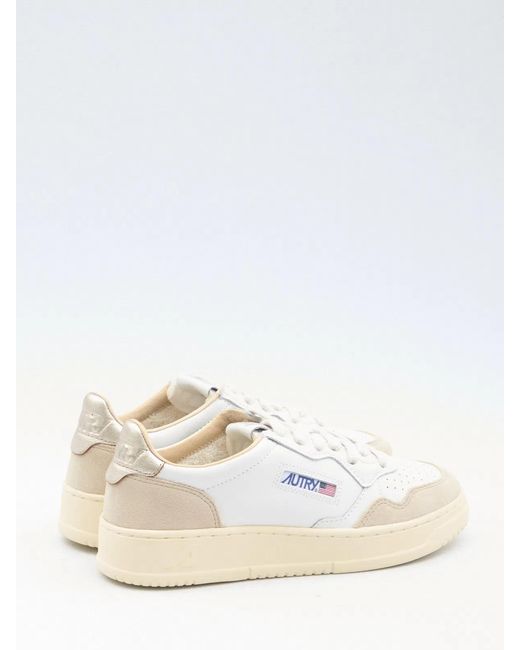 Autry White Medalist Low Sneakers