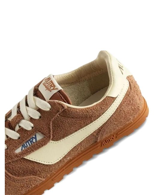Autry Brown Windspin Low