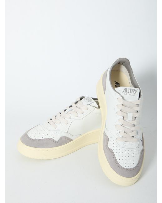Autry White Medalist Low for men