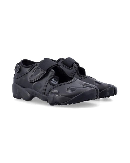 Nike Black Air Rift Split Toe Sneakers