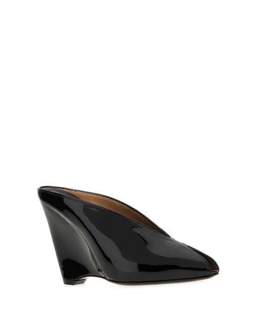 Ferragamo Black Alicia 95