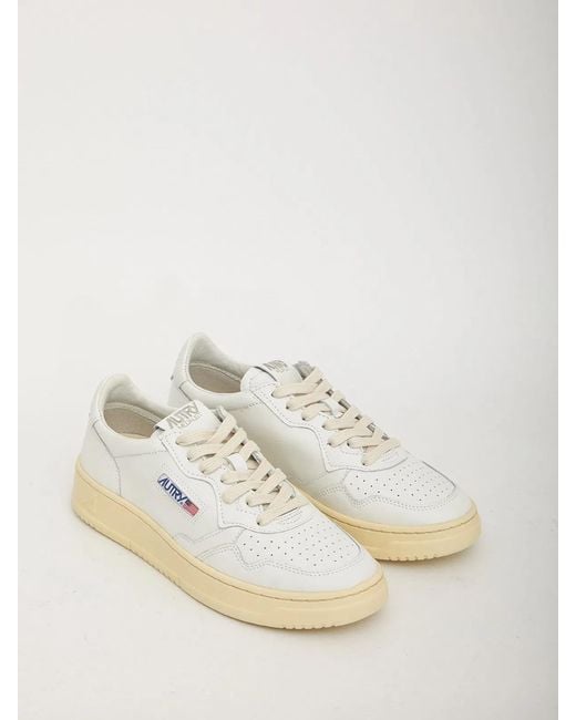 Autry Natural Medalist Low Leather Sneaker for men