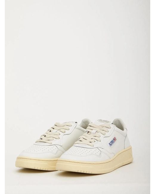 Autry Natural Medalist Low Leather Sneaker for men