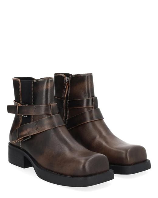 Ash Brown Yuri Boot