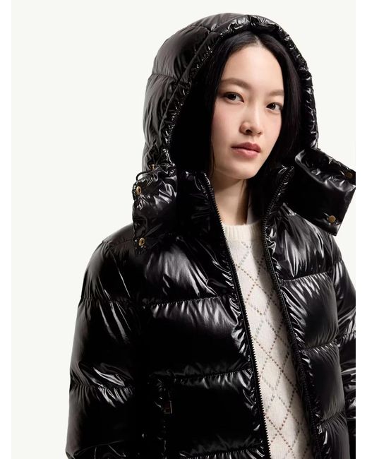 Moncler Black Niveole Short Down Jacket
