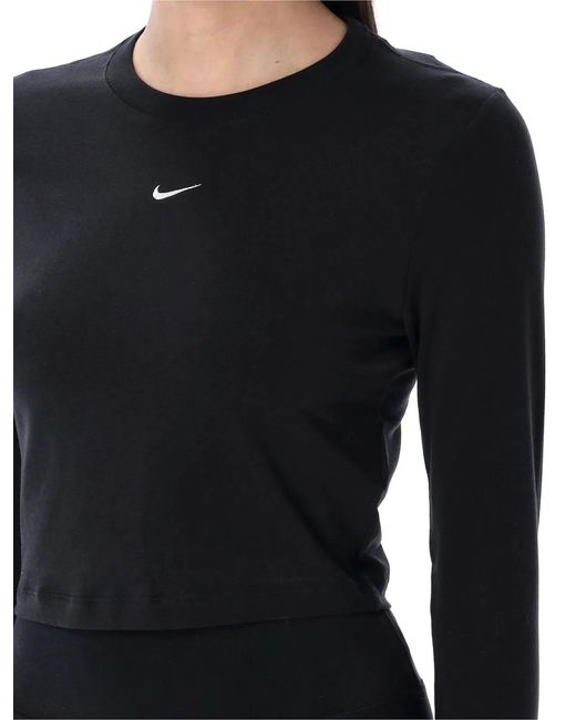 Nike Black Long-Sleeve Cropped Top