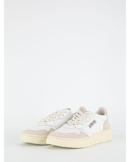Autry White Medalist Low-Top Leather Sneakers With Retro Eighties Tennis-Style Design