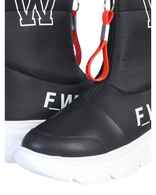 Forward Blue Leather Boot