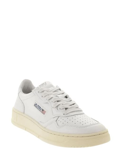 Autry White Medalist Low for men