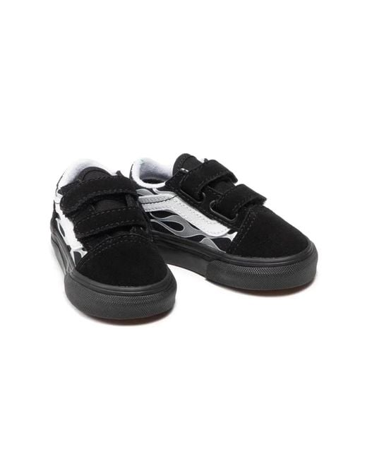 Vans Black "Old Skool" Sneaker