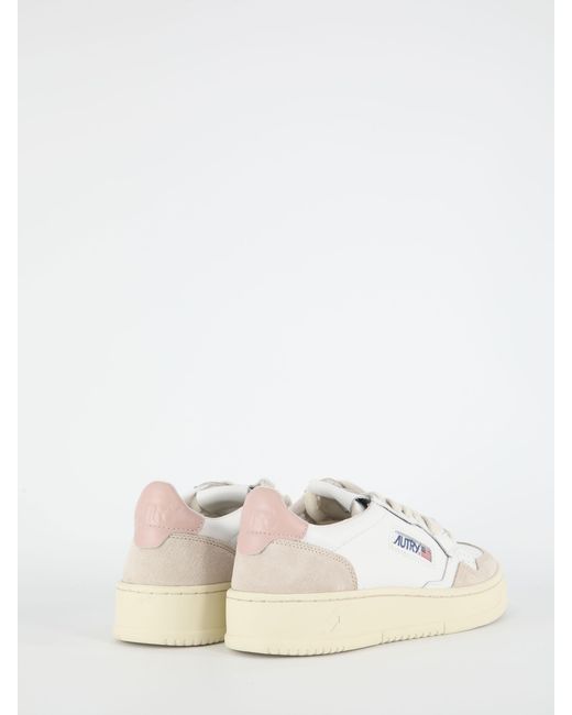 Autry White Medalist Low-Top Leather Sneakers With Retro Eighties Tennis-Style Design