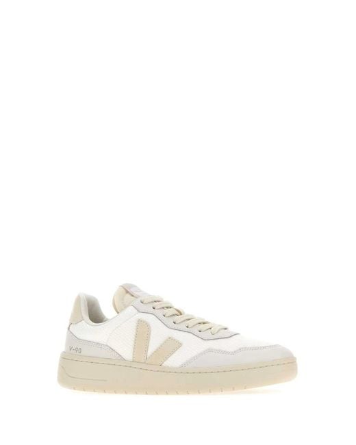 Veja White V-90 for men