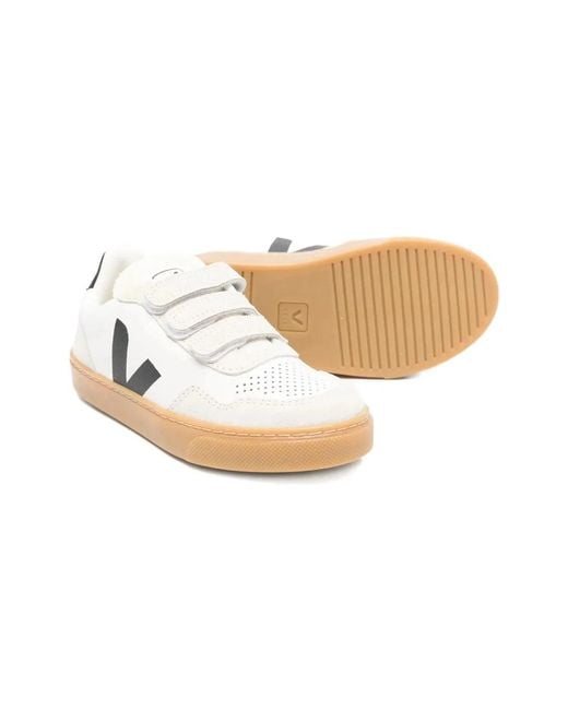 Veja White Sneaker "V-90"