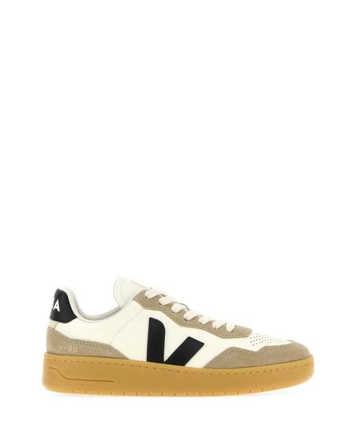 Veja Multicolor V-90
