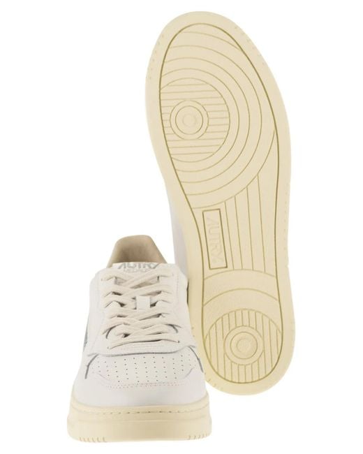 Autry White Medalist Low for men