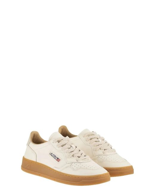 Autry White Medalist Low for men