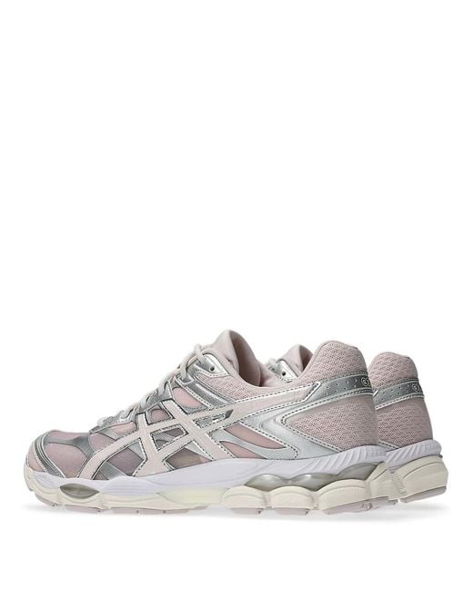 Asics White Gel-Cumulus 16 Sneakers