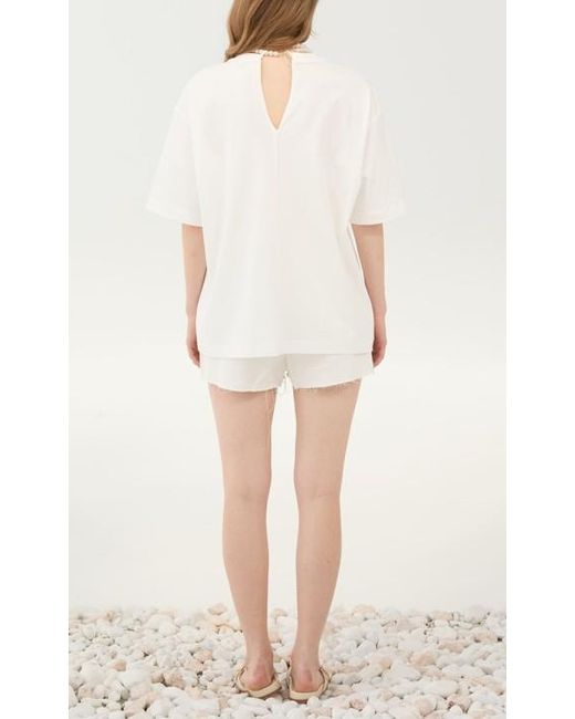 ELEH White Cutout Detail T-Shirts Polos