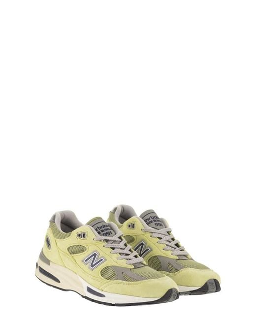 New Balance Yellow 991V2