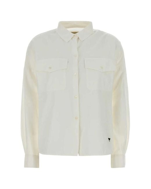 Weekend White Wkdpesi