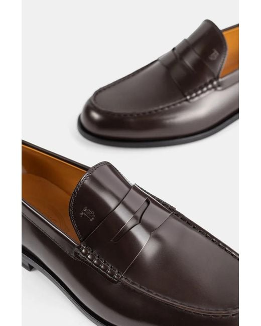 Tod's White Mocassin En Cuir Poli Brun Foncé for men