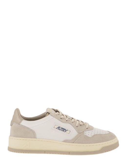 Autry White Medalist Low for men