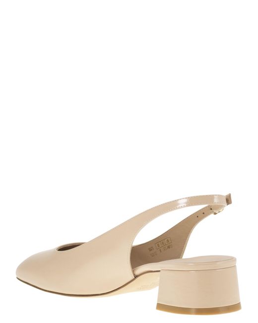 Stuart Weitzman Natural Maeve
