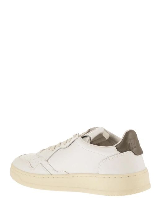 Autry White Medalist Low for men